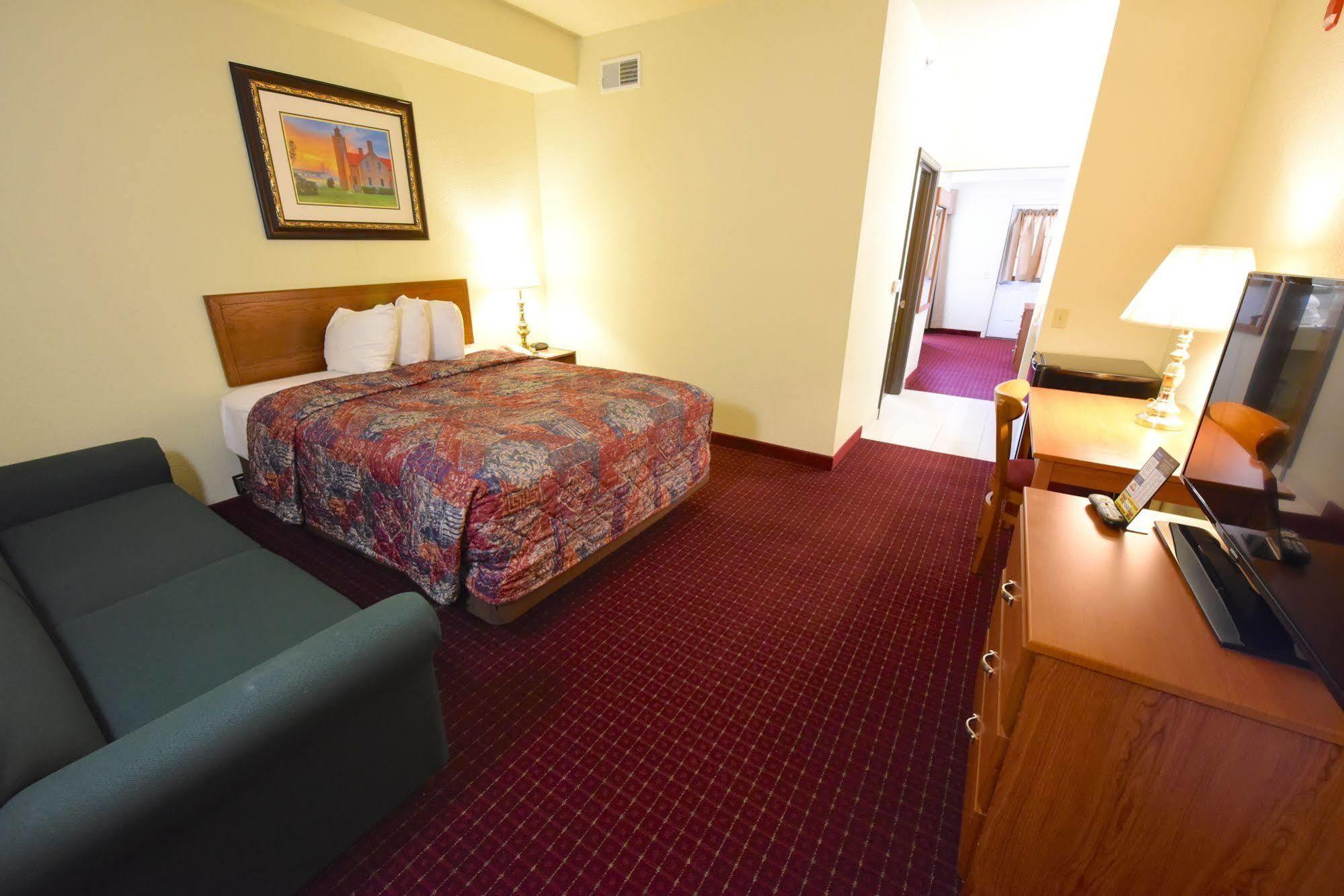 Mackinaw Beach And Bay Inn & Suites Макіно-Сіті Екстер'єр фото